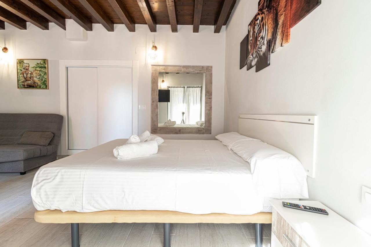 Allo Apartments Plateros Centro Jacuzzi Comunitario Jerez de la Frontera Dış mekan fotoğraf